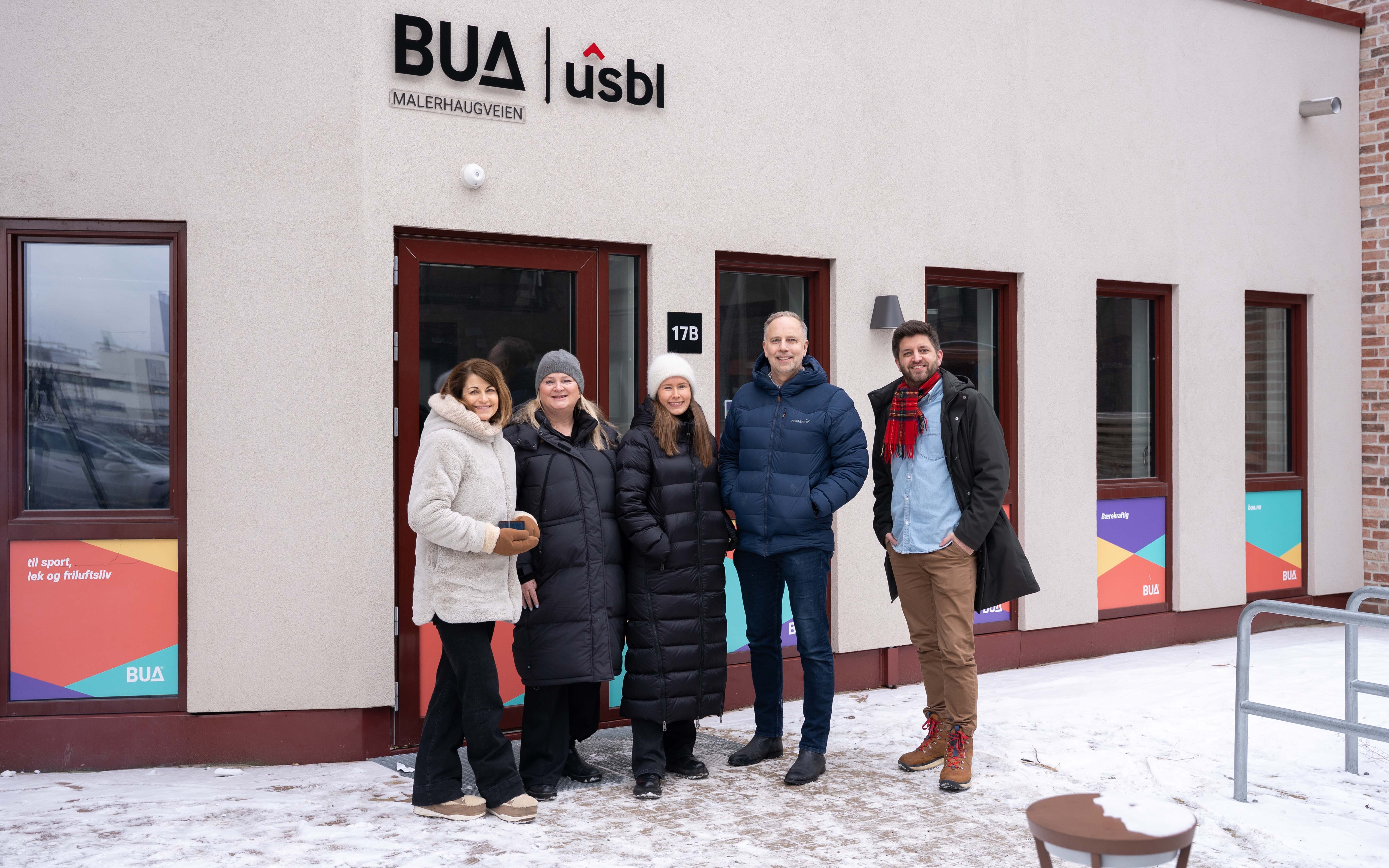 Ansatte i Usbl sammen med ansatte i BUA.